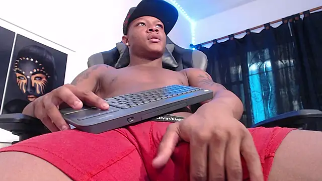 Snapshot of Alid_17 chatting on 01.23.25 Alid 17 online show from 01.23.25