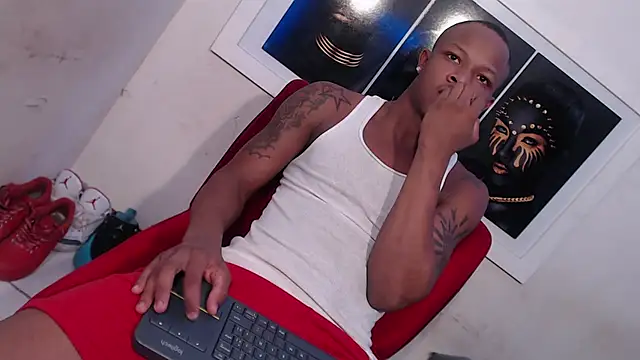 Snapshot of Alid_17 chatting on 01.30.25 Alid 17 online show from 01.30.25