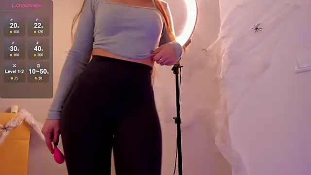 Snapshot of Sophiaa_sensual chatting on 10.26.25 Sophiaa sensual online show from 10.26.25