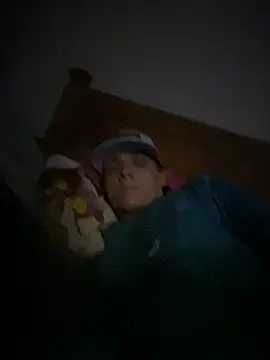 Snapshot of devinshd chatting on 02.14.25 devinshd online show from 02.14.25