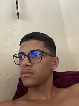 Snapshot of Naka300 chatting on 02.10.25 Naka300 online show from 02.10.25