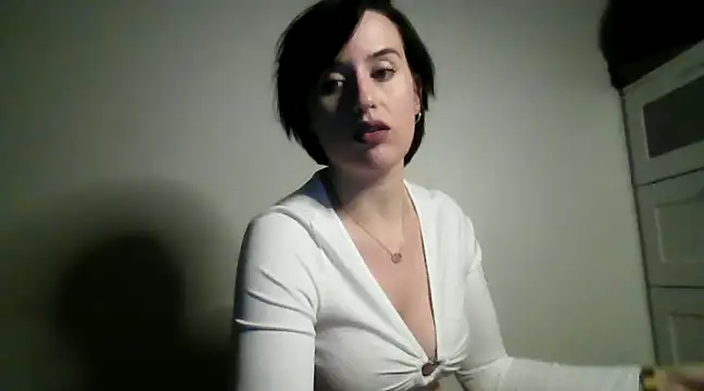 lindsay 33off online show from 12.22.24