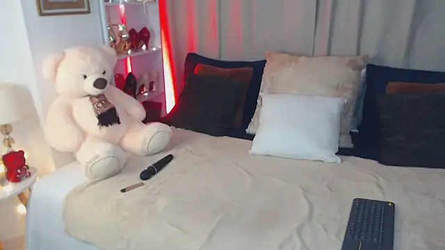 AnnaRouge online show from 02.21.26