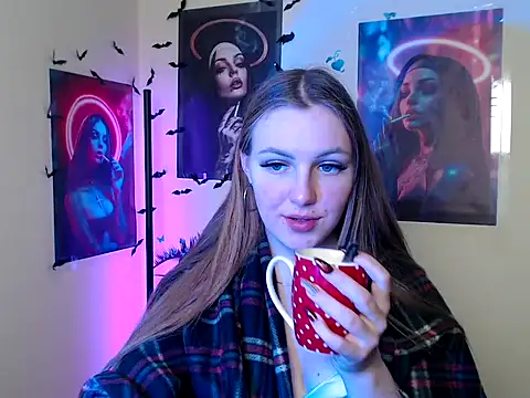 Snapshot of _AlMamiyy_ chatting on 10.03.25 AlMamiyy online show from 10.03.25