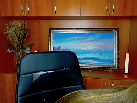 Snapshot of _AlMamiyy_ chatting on 10.07.25 AlMamiyy online show from 10.07.25