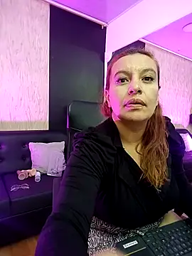 RoxieJackson online show from 10.08.25