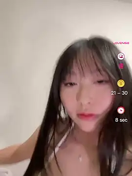 Snapshot of _yuki_chan chatting on 06.19.26 yuki chan online show from 06.19.26
