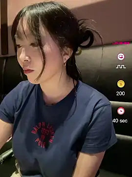 Snapshot of _yuki_chan chatting on 06.21.26 yuki chan online show from 06.21.26