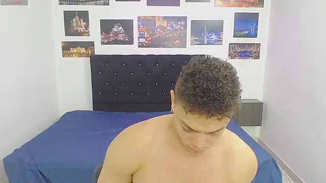 Booy Hott online show from 12.03.24