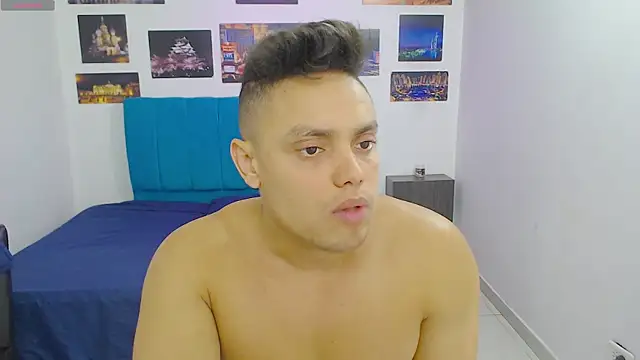 Booy Hott online show from 01.23.25