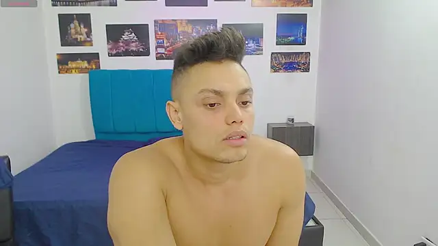 Booy Hott online show from 01.23.25