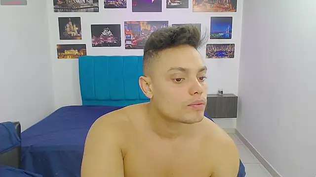Booy Hott online show from 01.25.25