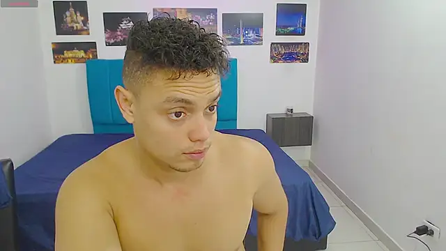 Booy Hott online show from 01.26.25