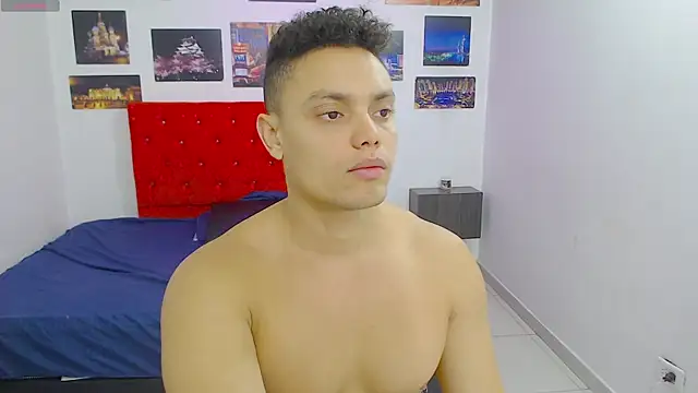 Booy Hott online show from 01.30.25