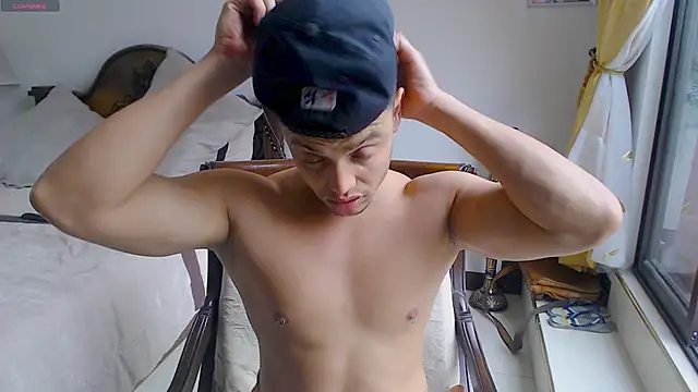 Booy Hott online show from 02.07.25