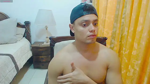 Booy Hott online show from 02.11.25