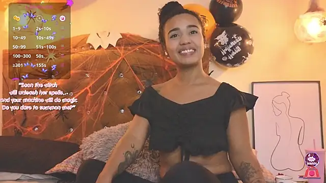 evafoxs online show from 10.10.25