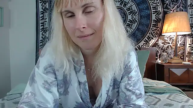 Cutikatxoxo online show from 01.09.25