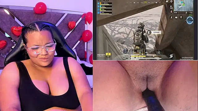 Snapshot of MhiaRey chatting on 02.08.25 MhiaRey online show from 02.08.25