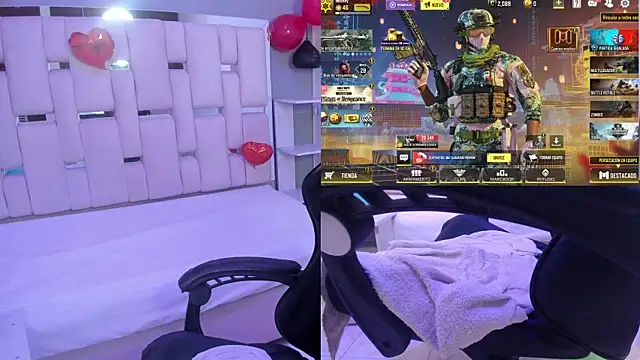 Snapshot of MhiaRey chatting on 02.10.25 MhiaRey online show from 02.10.25