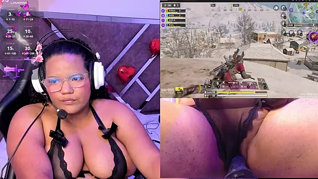 Snapshot of MhiaRey chatting on 02.25.25 MhiaRey online show from 02.25.25