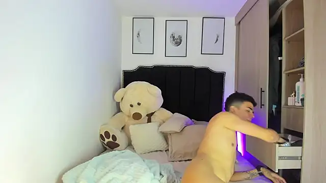 Leo bunny hot online show from 12.19.24