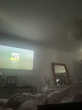 Snapshot of Mia_MilesXXX chatting on 12.16.24 Mia MilesXXX online show from 12.16.24