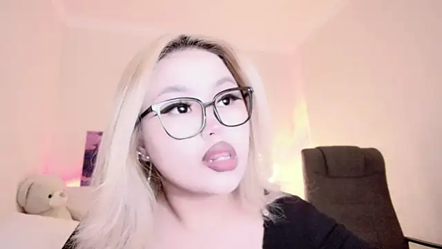 amelia sunlight online show from 12.19.24