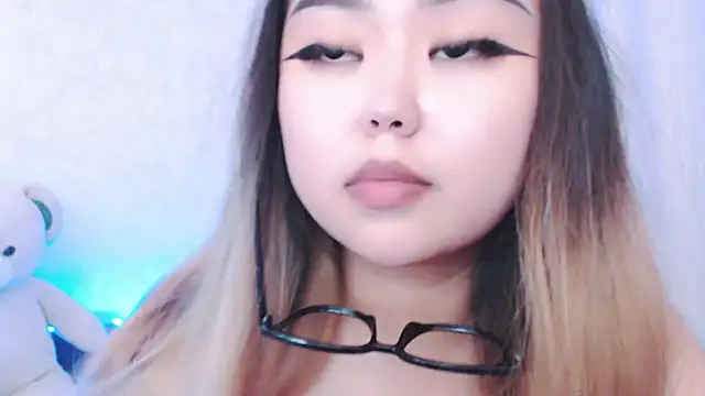 Snapshot of amelia_sunlight chatting on 06.27.26 amelia sunlight online show from 06.27.26