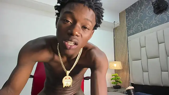 Snapshot of chimi88 chatting on 01.14.25 chimi88 online show from 01.14.25