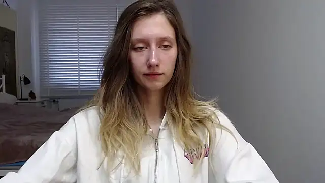 LUNA delight online show from 10.06.25