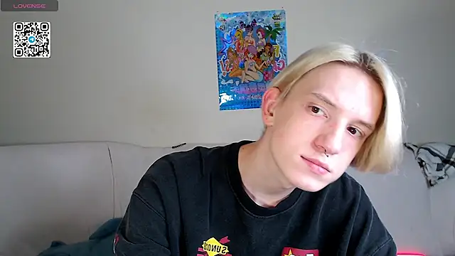 Snapshot of Ron_Vils chatting on 09.30.25 Ron Vils online show from 09.30.25