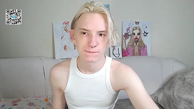 Snapshot of Ron_Vils chatting on 10.10.25 Ron Vils online show from 10.10.25