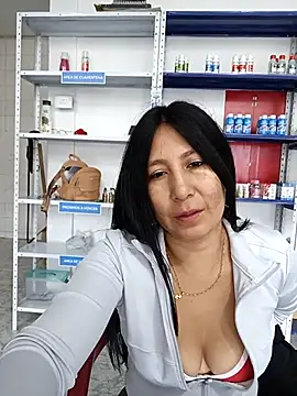 Megan jennerr online show from 10.03.25