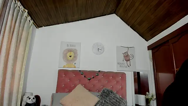 CelessteRedds online show from 01.15.25