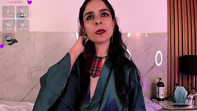 Alice noir online show from 03.04.25