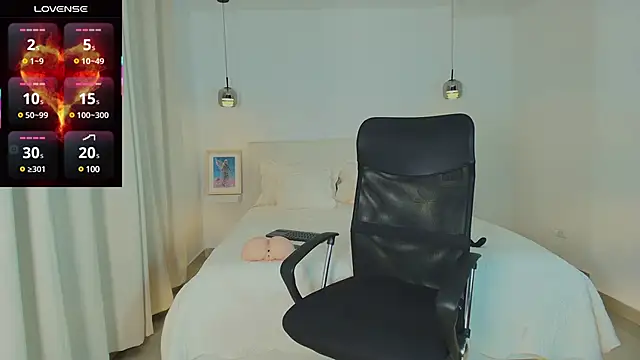 Snapshot of _miguel0 chatting on 02.21.25 miguel0 online show from 02.21.25