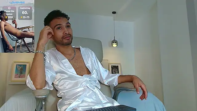 Snapshot of _miguel0 chatting on 03.04.25 miguel0 online show from 03.04.25