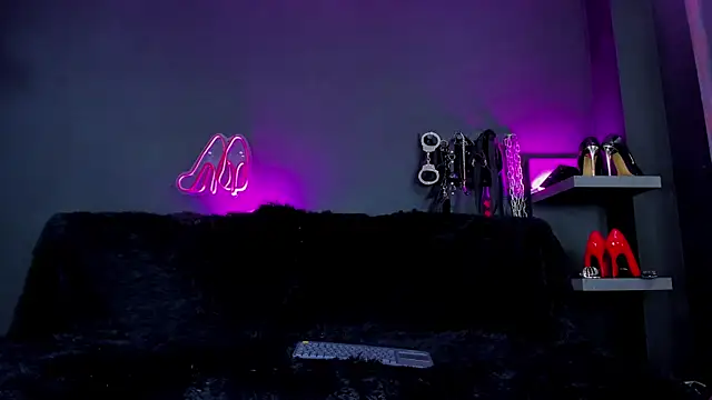 Snapshot of DelaneyStone chatting on 01.17.26 DelaneyStone online show from 01.17.26