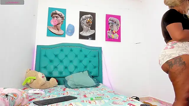 Lilybaudinx96 online show from 02.11.26