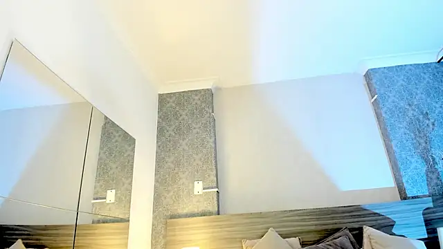 Mistyca online show from 10.03.25