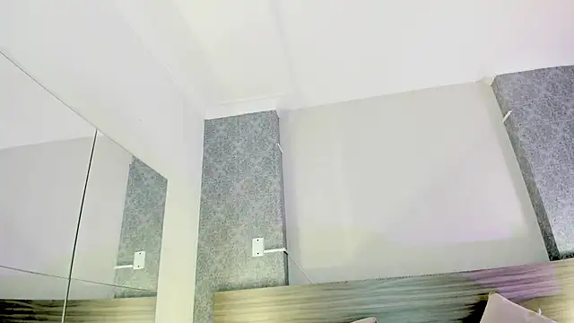 Mistyca online show from 10.16.25