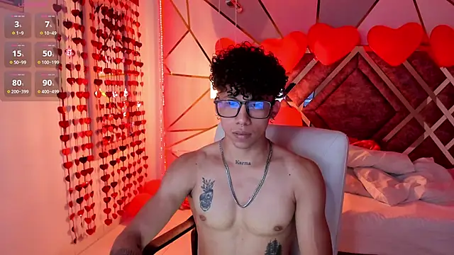 Snapshot of AkazaBoy_ chatting on 02.23.25 AkazaBoy online show from 02.23.25