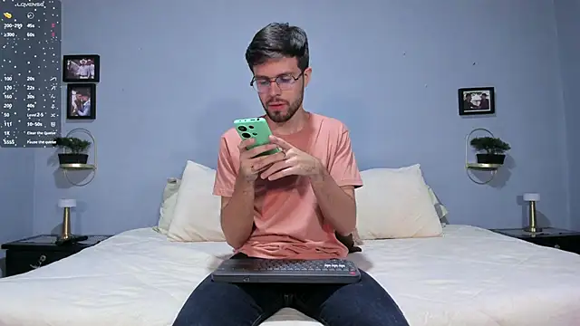 ETHAN ADAM online show from 01.04.25