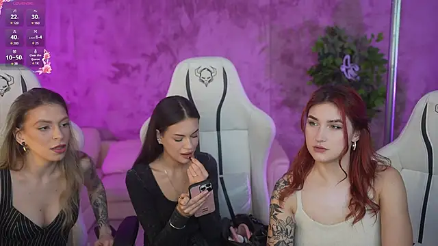 Magnetic Mia  online show from 02.11.25