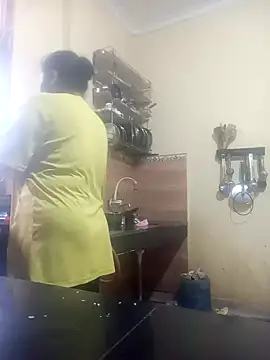 Snapshot of Punjabi_beauty123 chatting on 02.09.25 Punjabi beauty123 online show from 02.09.25