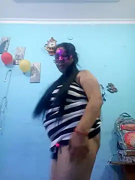 Snapshot of Punjabi_beauty123 chatting on 02.09.25 Punjabi beauty123 online show from 02.09.25