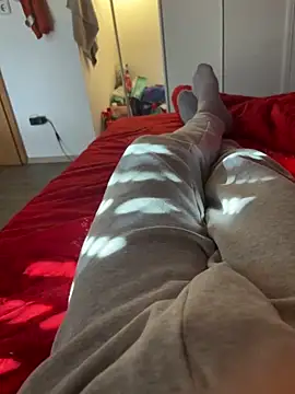 Snapshot of daubine46 chatting on 03.17.26 daubine46 online show from 03.17.26