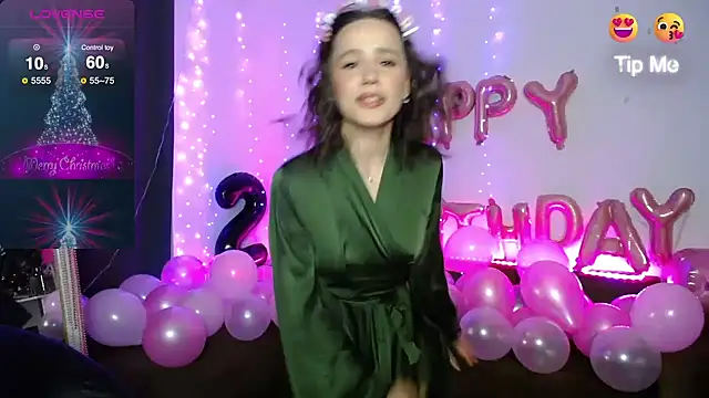 Emillias online show from 12.10.24