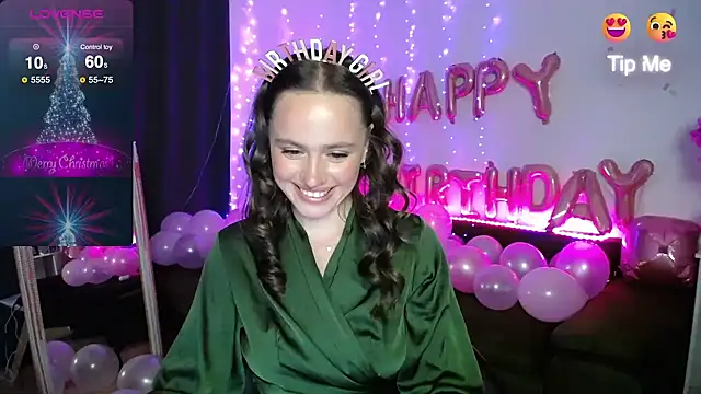 Emillias online show from 12.10.24